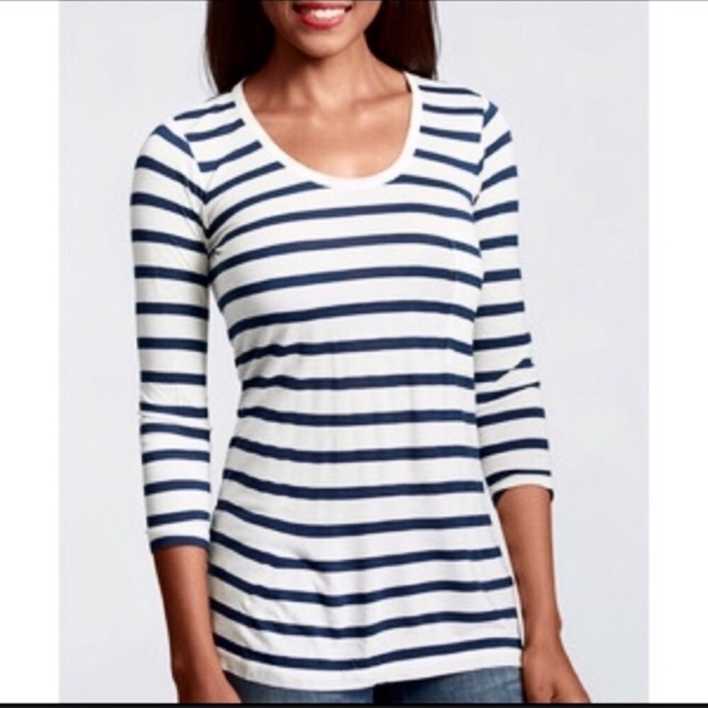 CAbi bonjour pocket tee-size xs